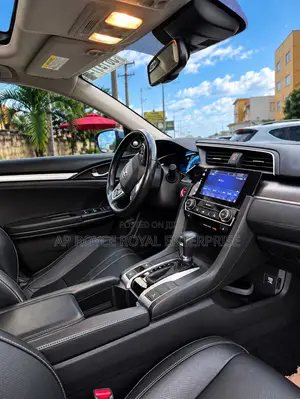 Honda Civic Touring 4dr Sedan (1.5L 4cyl) 2016 Gray