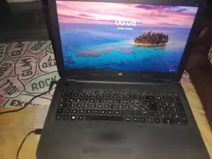Laptop HP 250 G4 8GB Intel Core i5 HDD+SSD 500GB