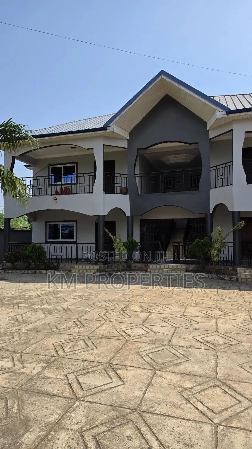 2bdrm Apartment in Haatso for rent