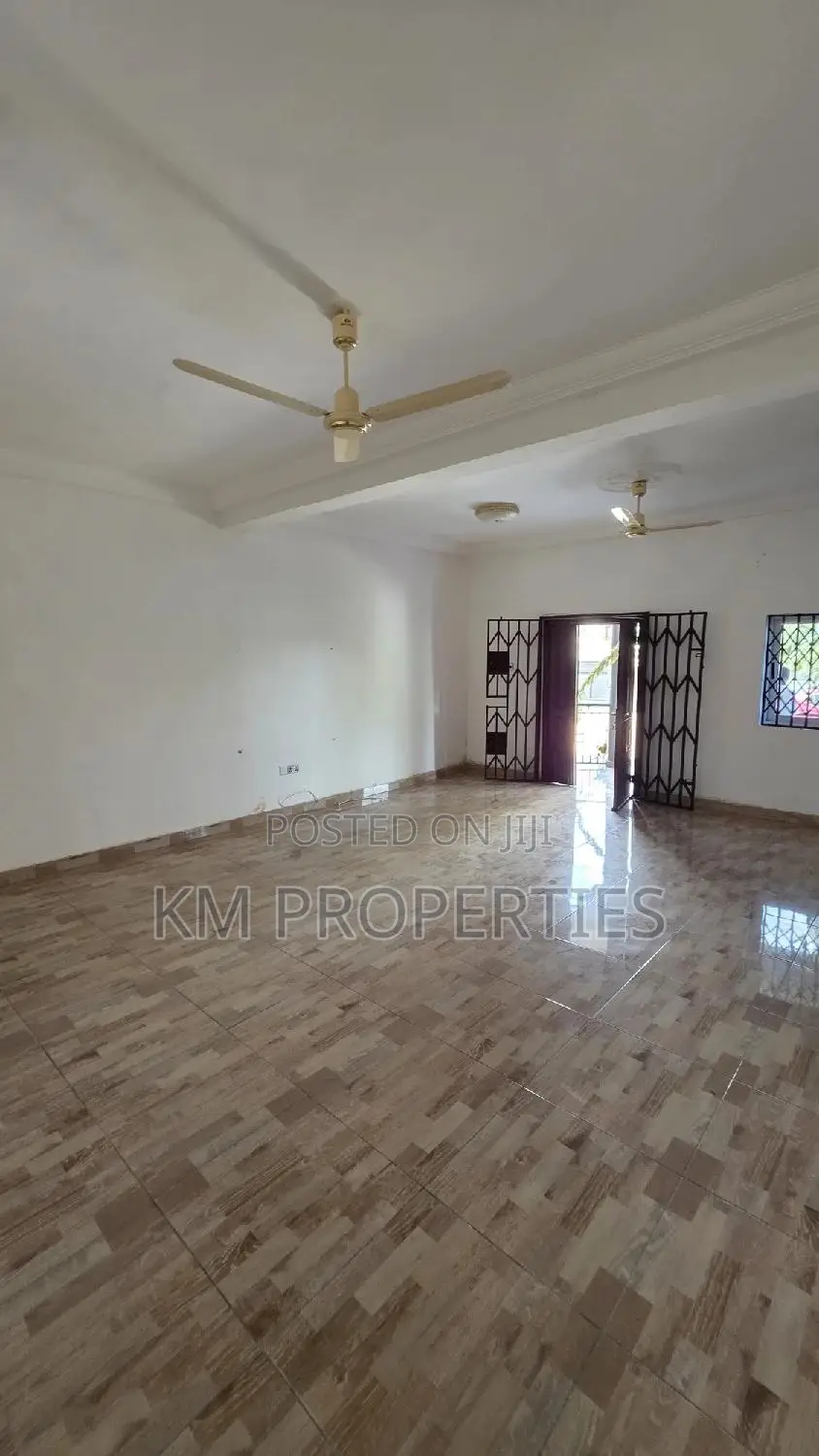 2bdrm Apartment in Haatso for rent