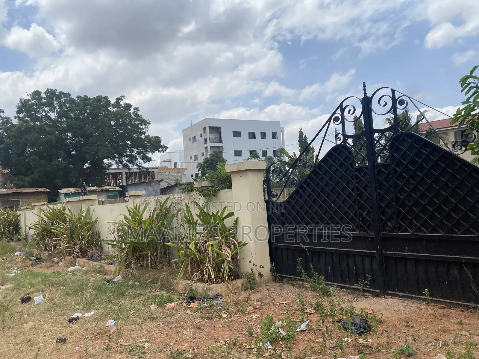 Titled 90x100 Lamd at Oyarifa Ankonam