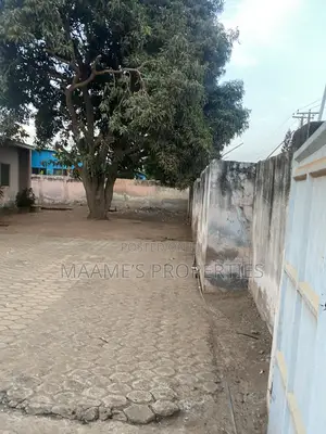 110x100 Land With Old Structure on Forsale at Adenta Housing