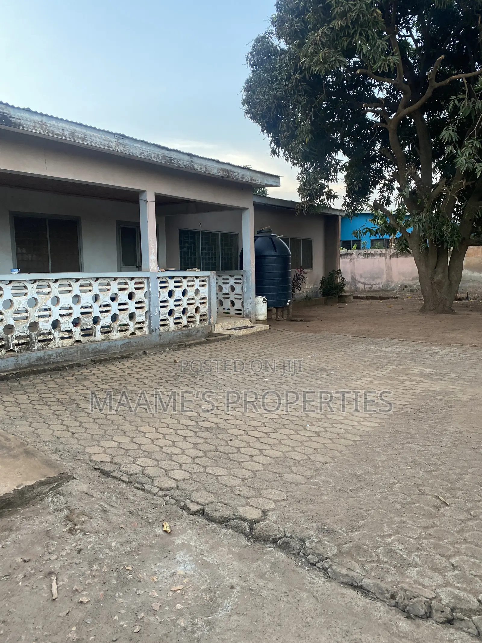 110x100 Land With Old Structure on Forsale at Adenta Housing