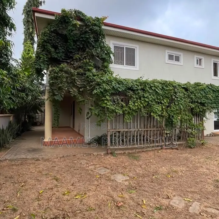 5bdrm Duplex in Adenta for rent