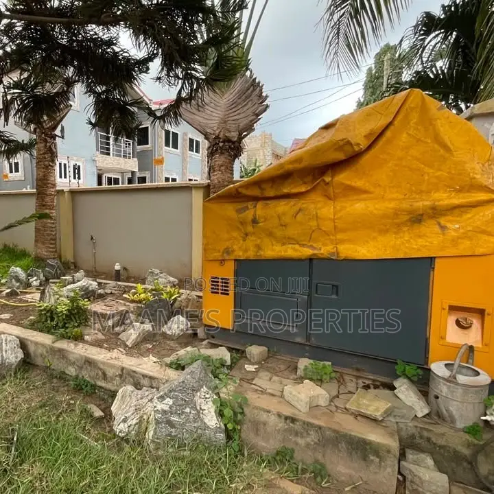 5bdrm Duplex in Adenta for rent