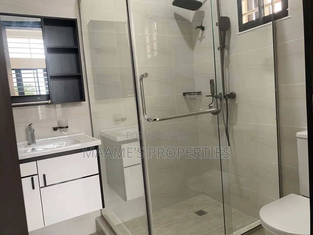 3bdrm House in Oyarifa for sale