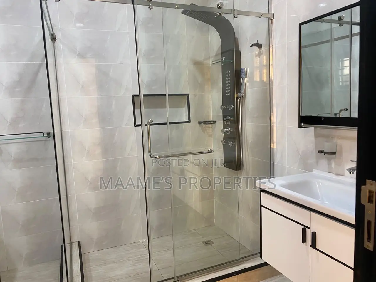 3bdrm House in Oyarifa for sale