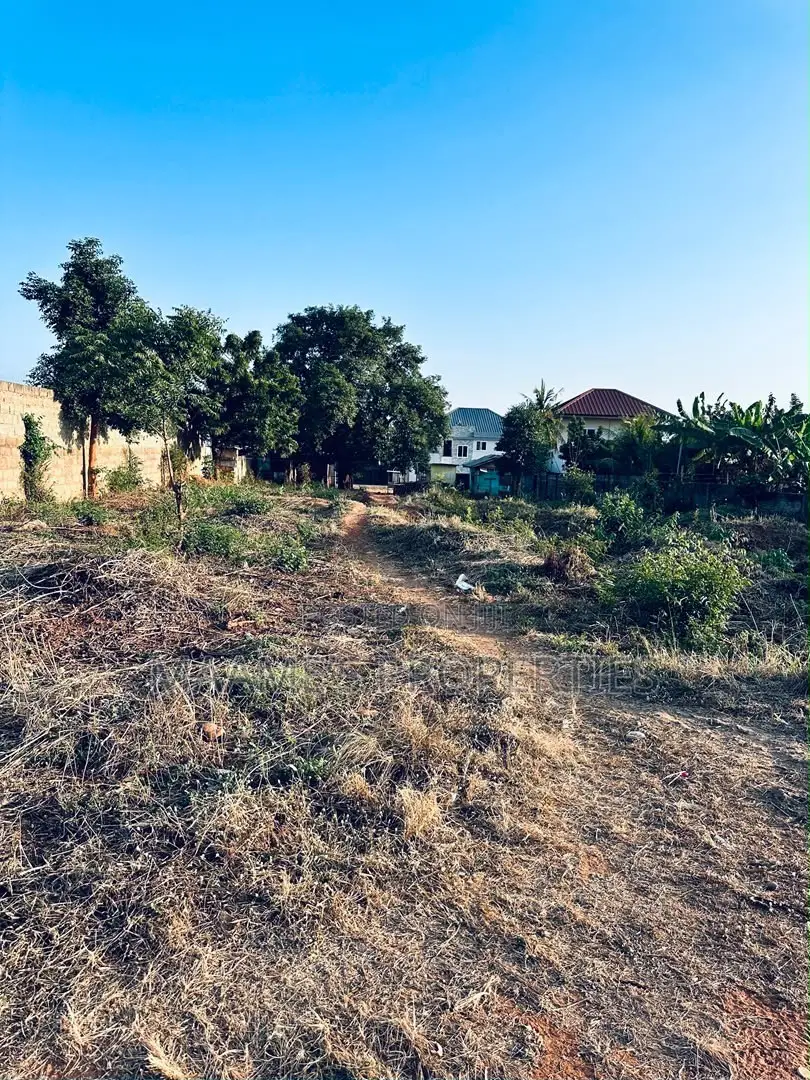 70x100 Plot of Land at Oyarifa-Focos Hospital/Electoral Commision Area
