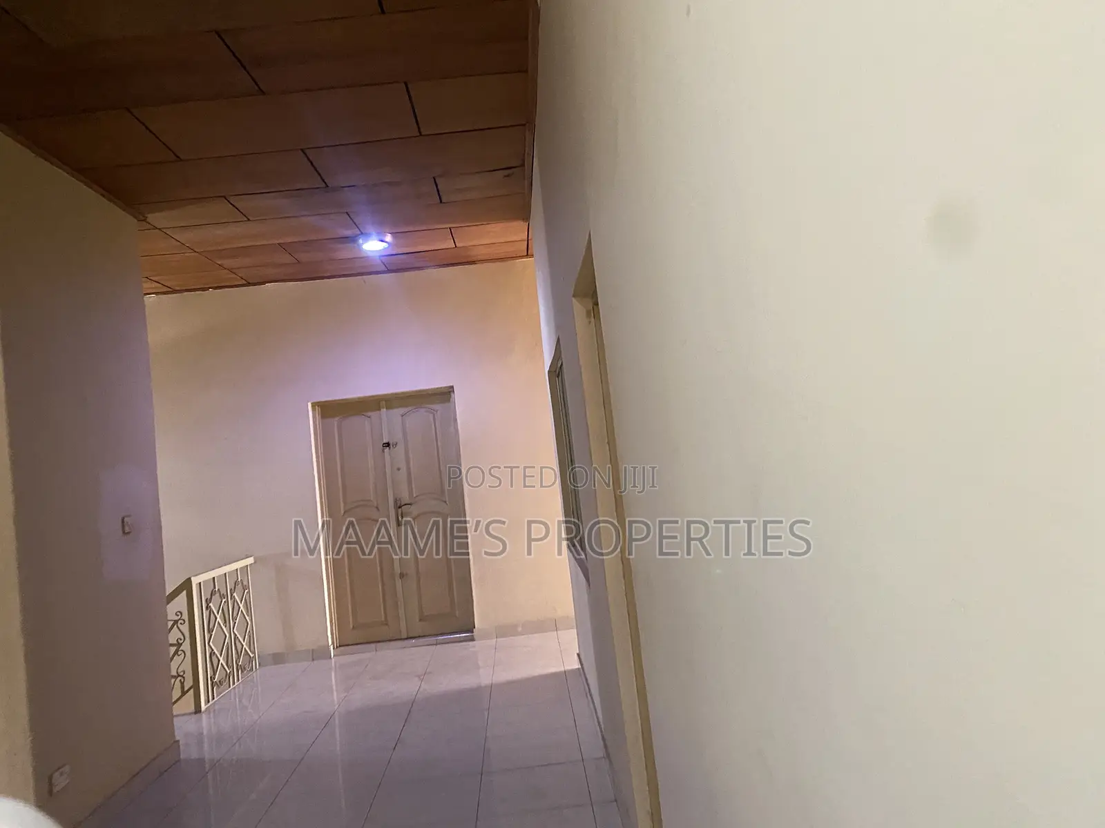 8bdrm Duplex in Oyarifa for sale
