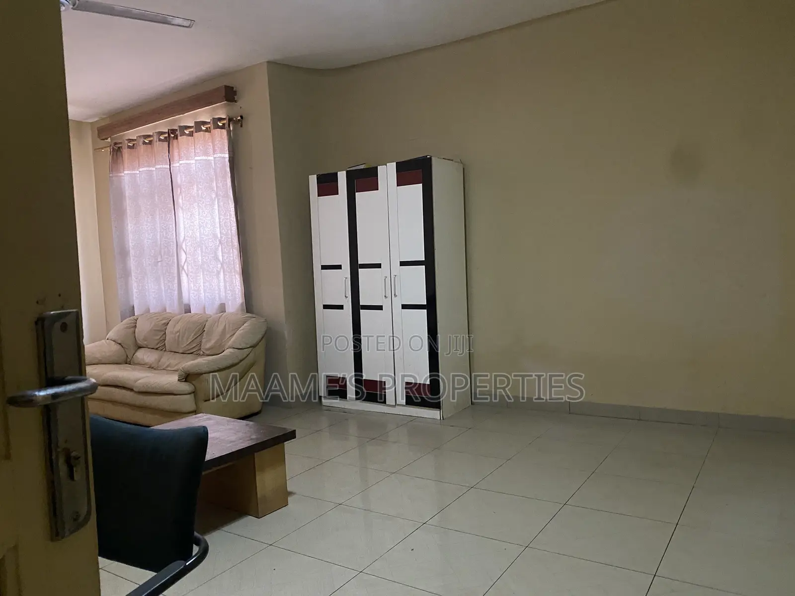 8bdrm Duplex in Oyarifa for sale