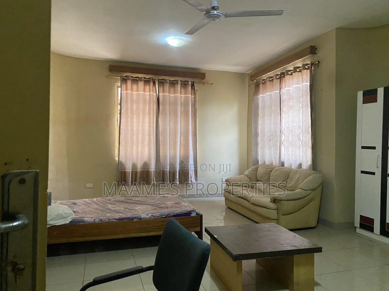 8bdrm Duplex in Oyarifa for sale