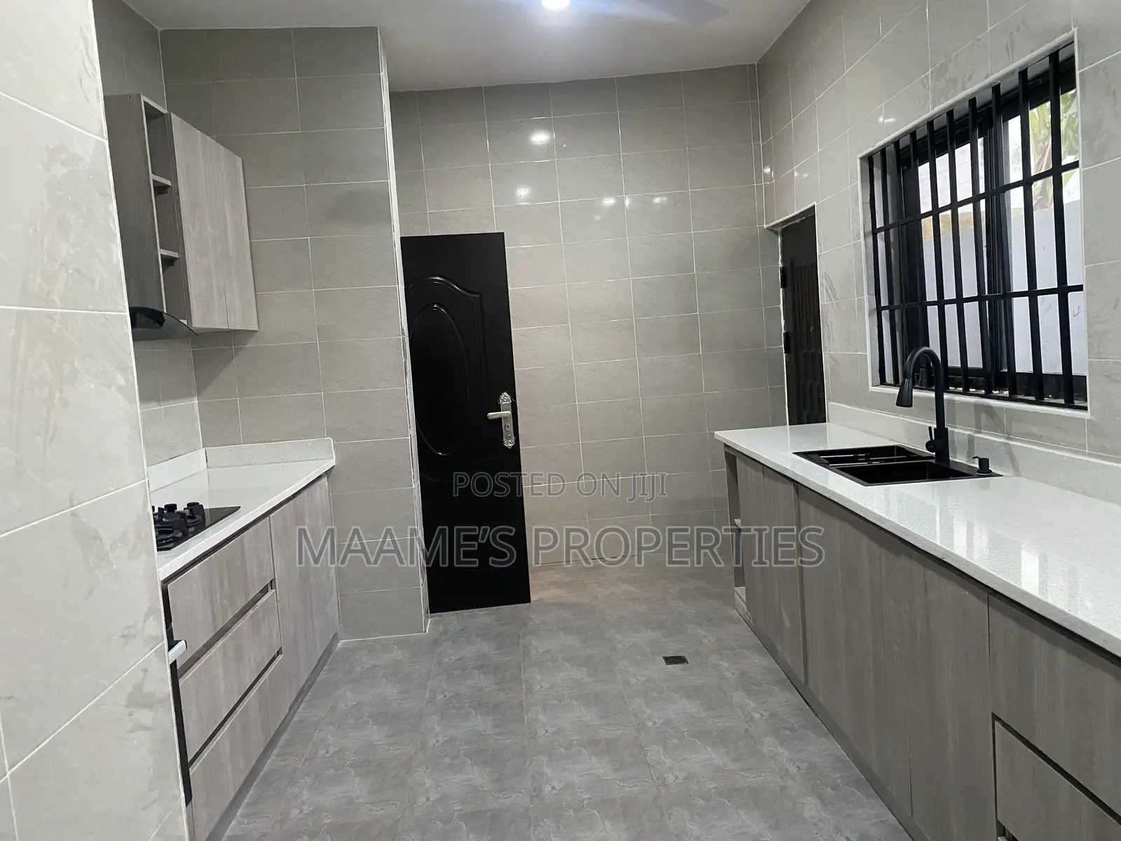 3bdrm House in Oyarifa for sale
