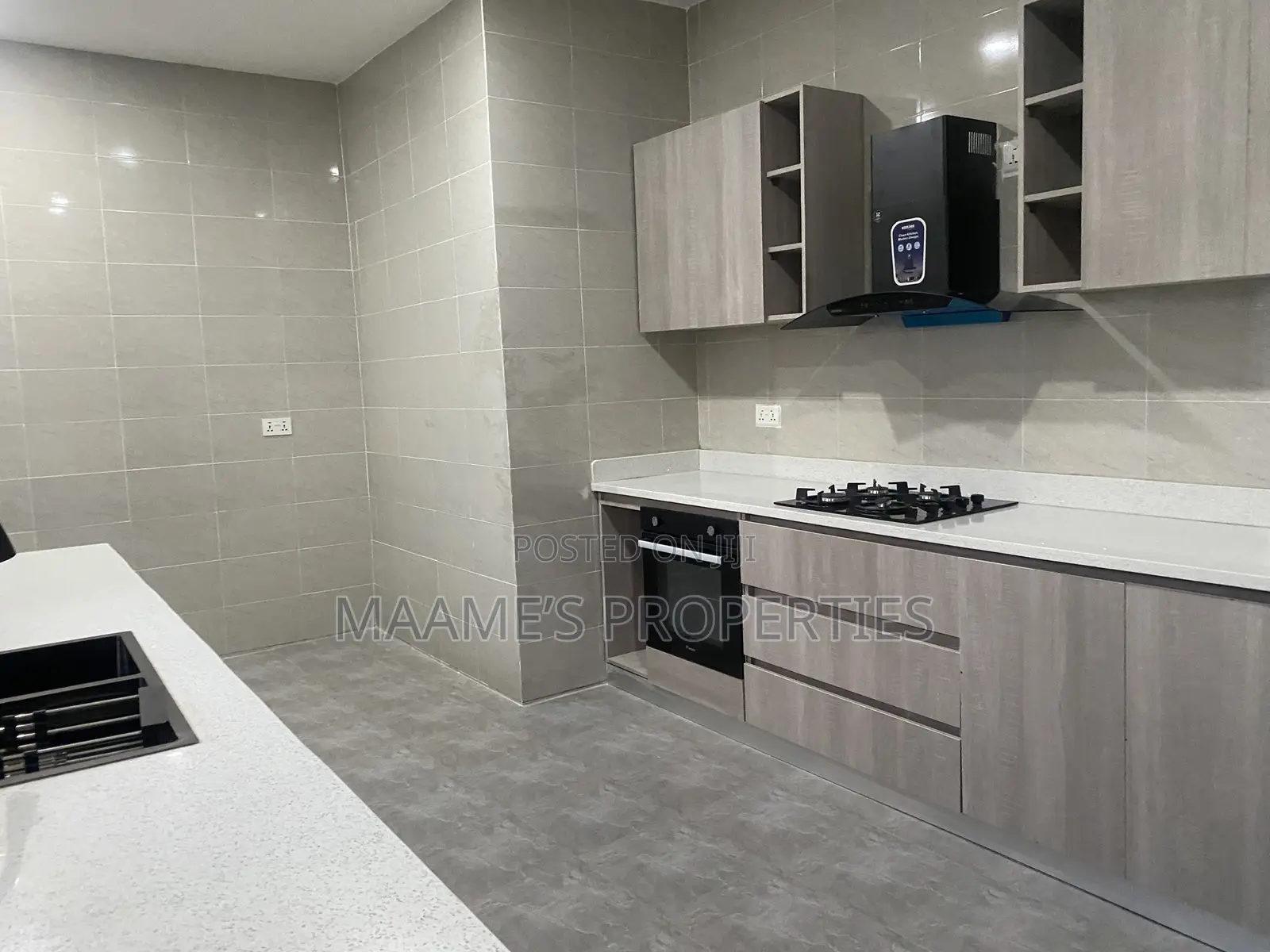 3bdrm House in Oyarifa for sale