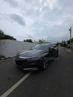 2019 Honda Accord Touring 2.0t - Full Option