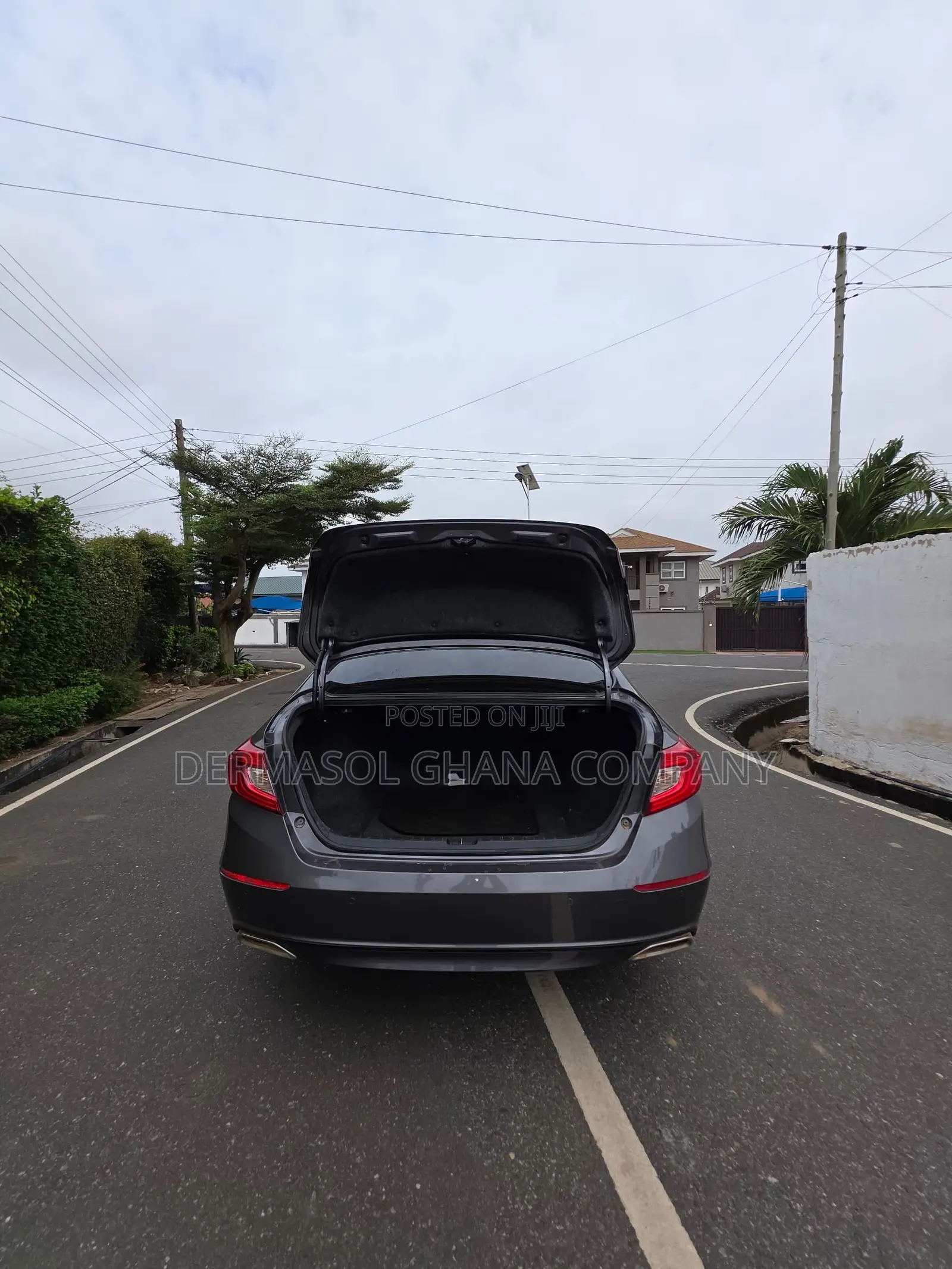 2019 Honda Accord Touring 2.0t - Full Option