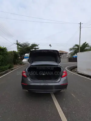 2019 Honda Accord Touring 2.0t - Full Option