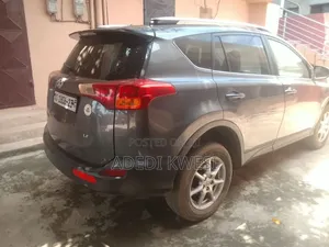 Toyota RAV4 XLE 4dr SUV AWD (2.5L 4cyl 6A) 2015 Black