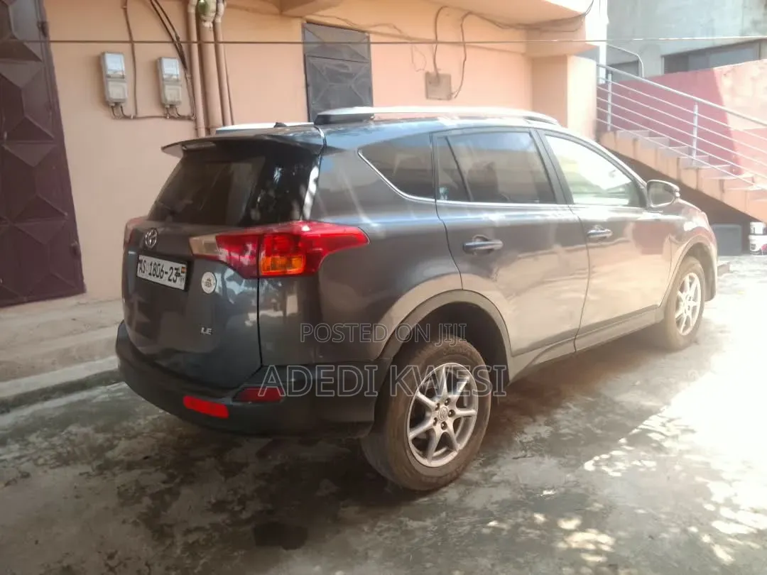 Toyota RAV4 XLE 4dr SUV AWD (2.5L 4cyl 6A) 2015 Black