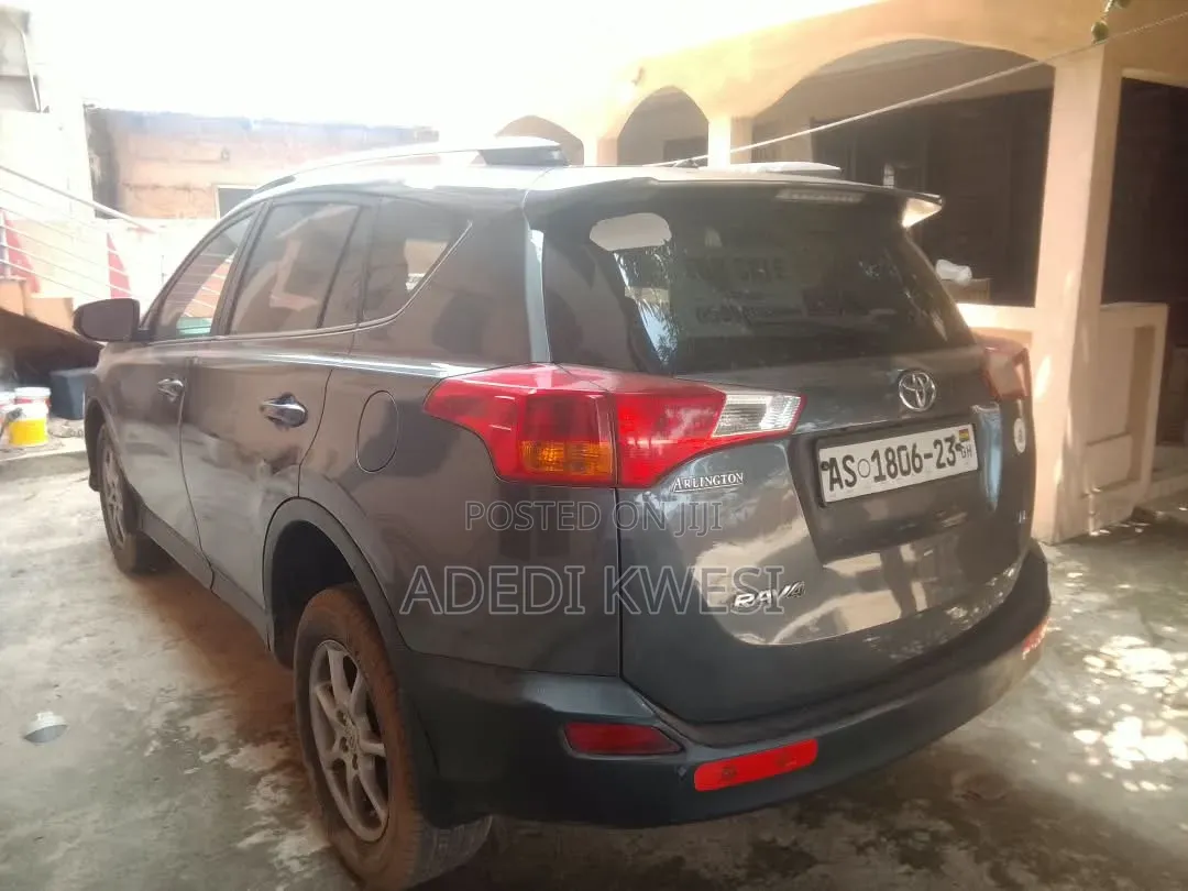 Toyota RAV4 XLE 4dr SUV AWD (2.5L 4cyl 6A) 2015 Black