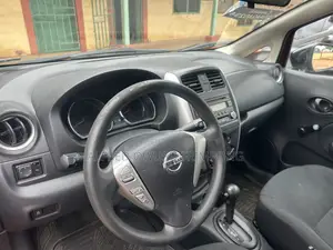 Nissan Note 1.6 Petrol 2015 Red