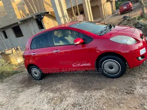 Toyota Vitz 2010