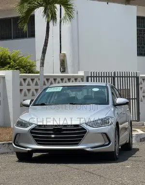 Hyundai Elantra 2018 Silver