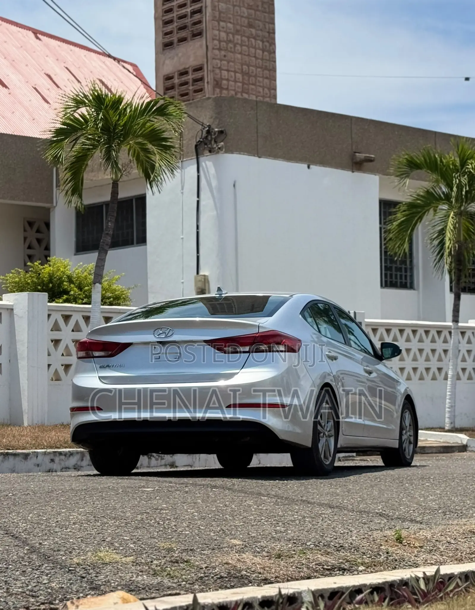 Hyundai Elantra 2018 Silver