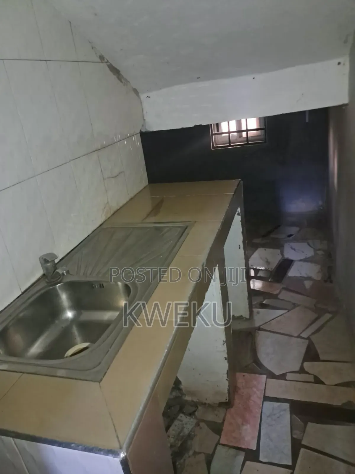 1bdrm Apartment in Estate Ag2Rncy, Baatsona Total for rent