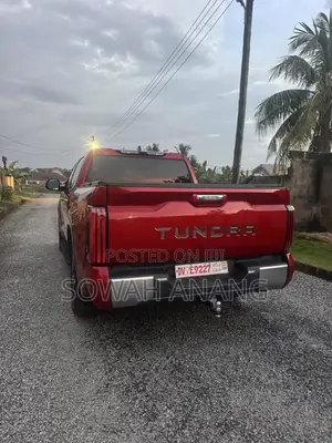Toyota Tundra 2023 Red