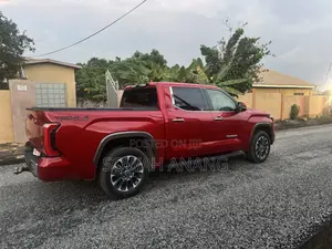 Toyota Tundra 2023 Red