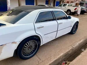 Chrysler 300 300C RWD 2007 White