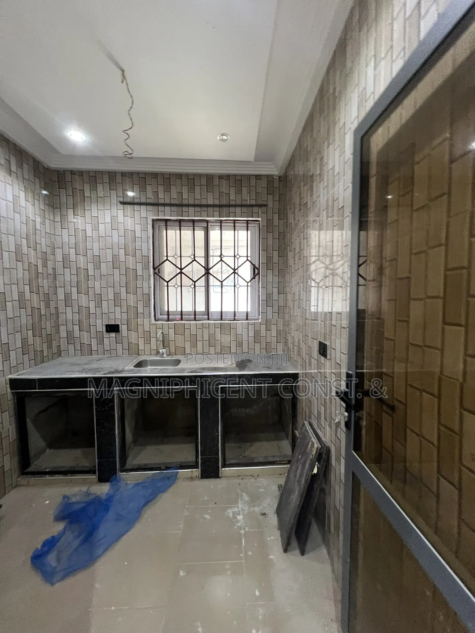 1bdrm Apartment in Lakeside Estate, Ashaley Botwe for rent