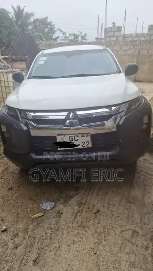 Mitsubishi L200 2021 White