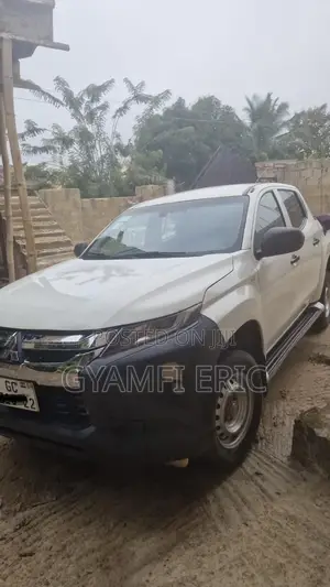 Mitsubishi L200 2021 White