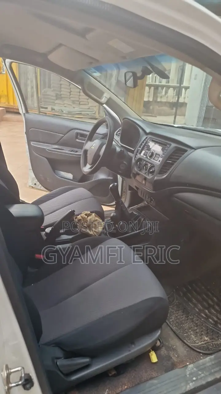 Mitsubishi L200 2021 White