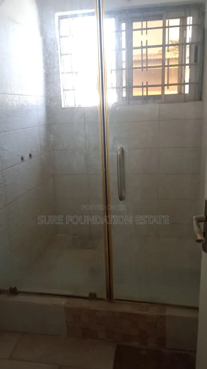 4bdrm House in Dansoman for rent
