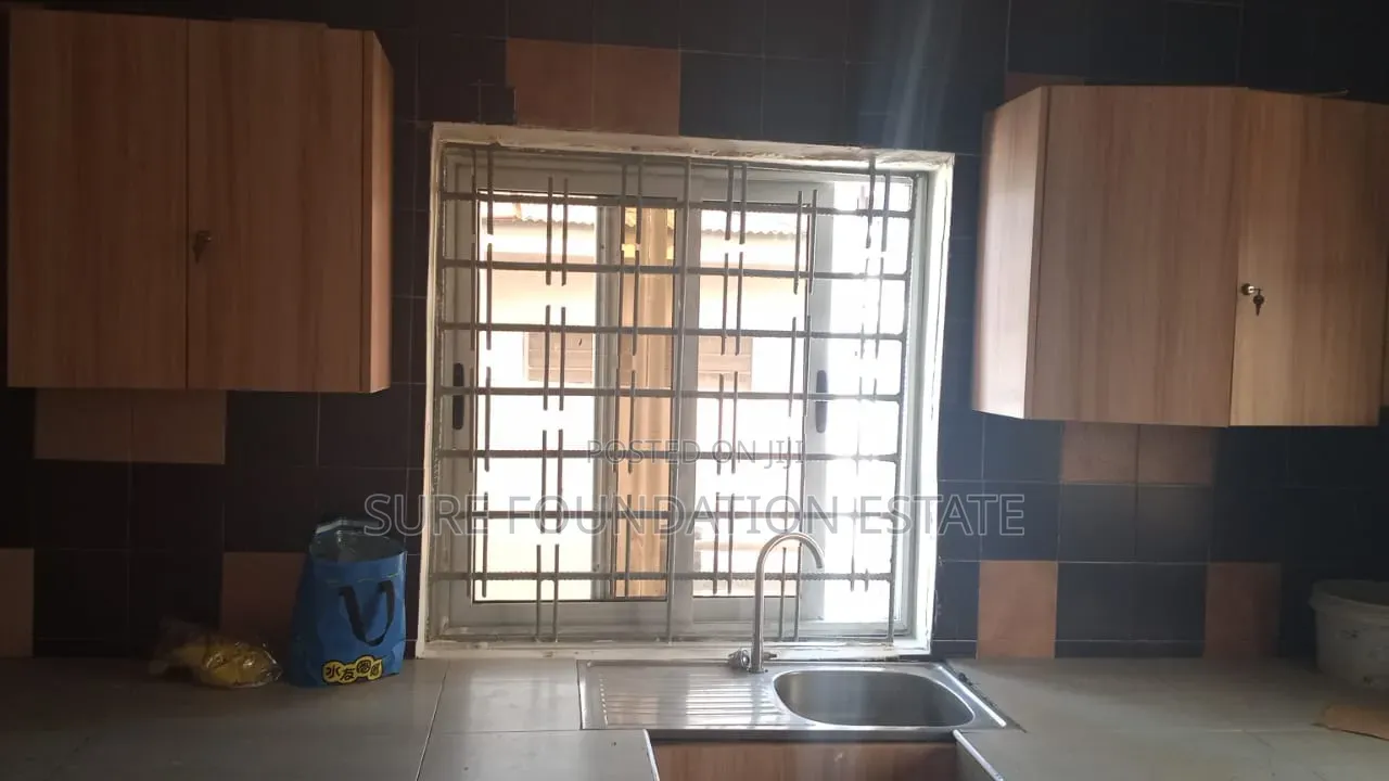 4bdrm House in Dansoman for rent