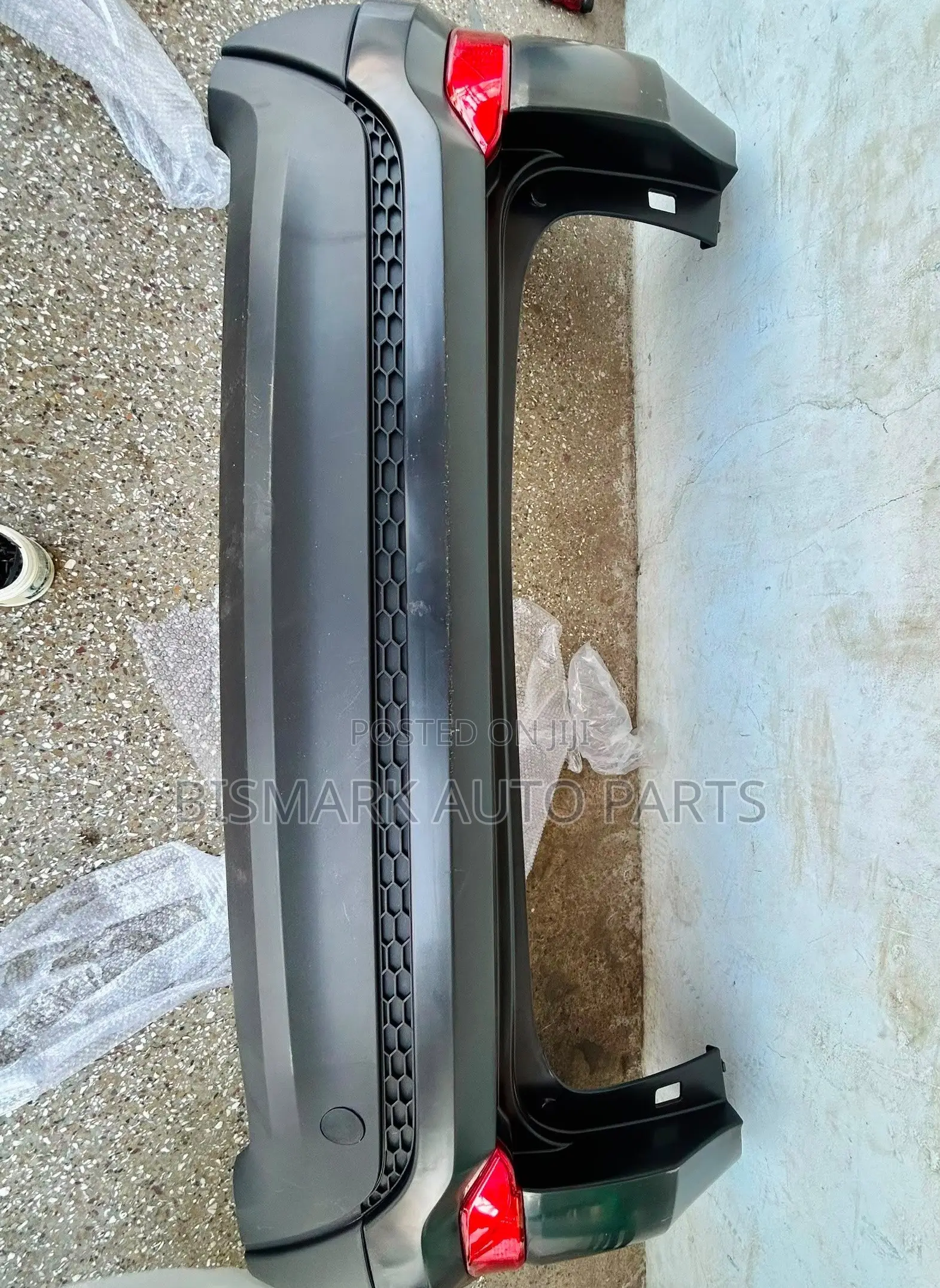 Hyundai Tucson 2016 2017 2018 Back Bumper Complete