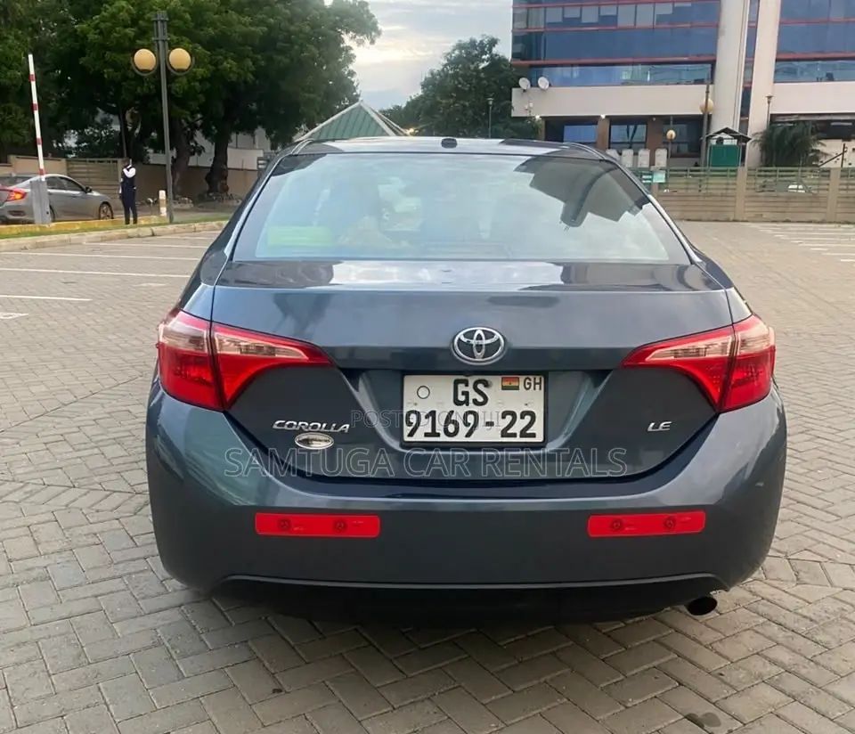 Toyota Corolla LE Eco (1.8L 4cyl 2A) 2019 Blue