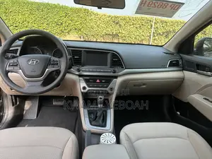 Hyundai Elantra SE 2018 Black