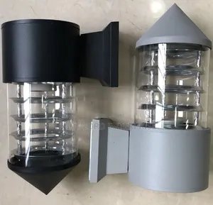 Xrang Reflector Wall Lamp