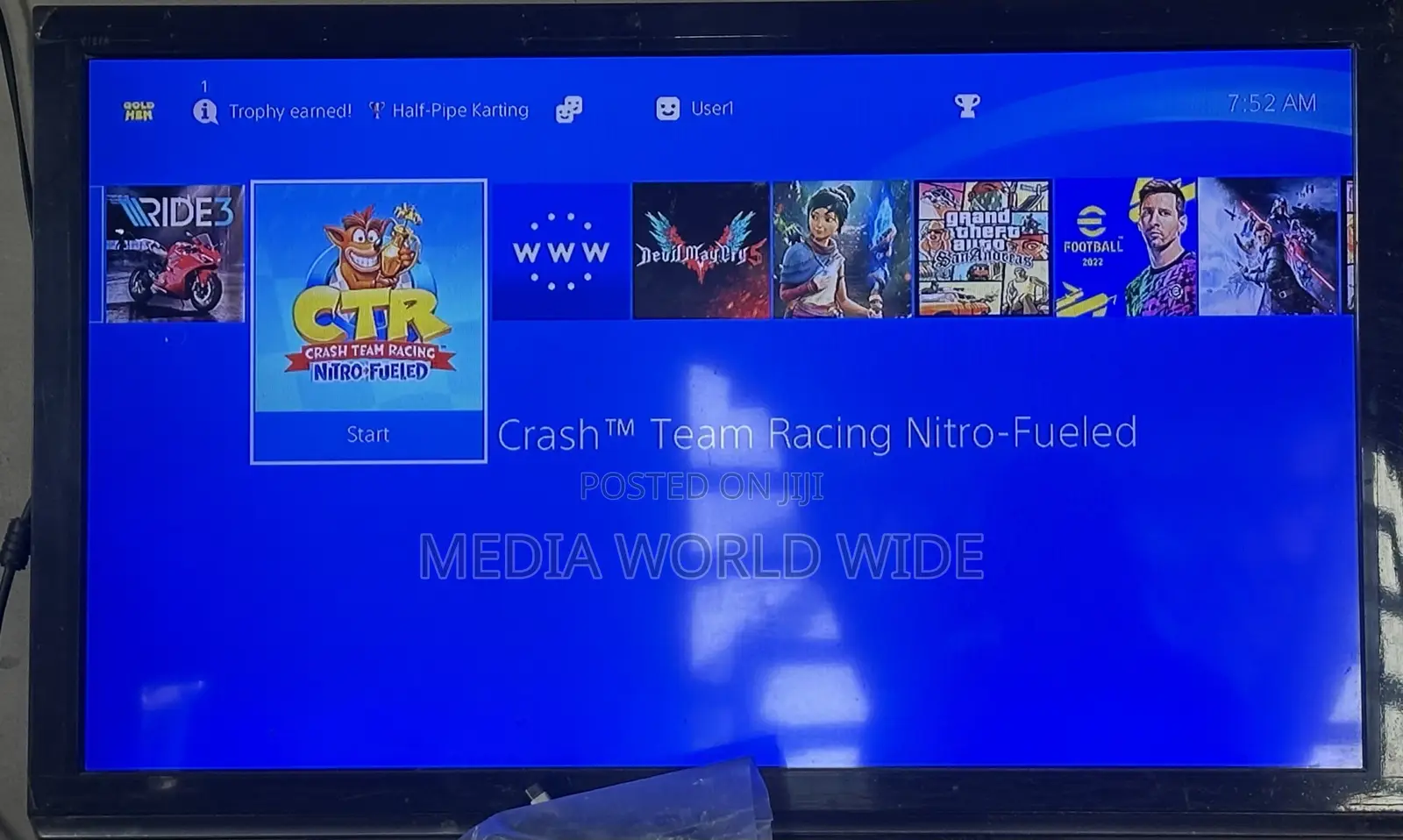 PS4 Standard