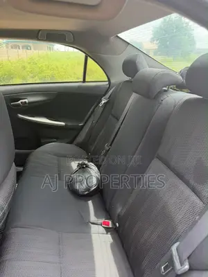 Toyota Corolla S Special Edition 4dr Sedan (1.8L 4cyl 4A) 2013 Gray
