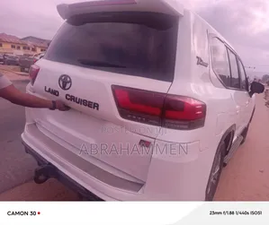 Toyota Land Cruiser 4.0 V6 GXR 2016 White
