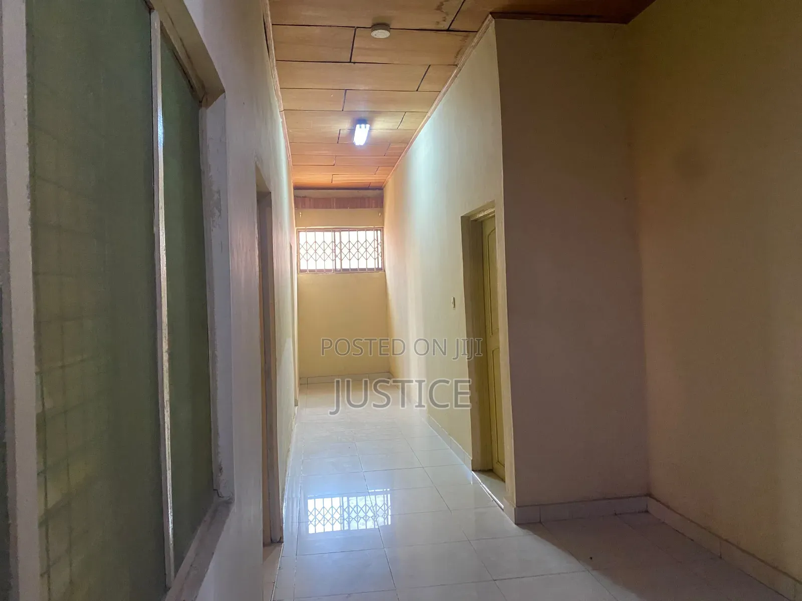 8bdrm House in Ankonam Oyarifa, Owusu Ansah for sale