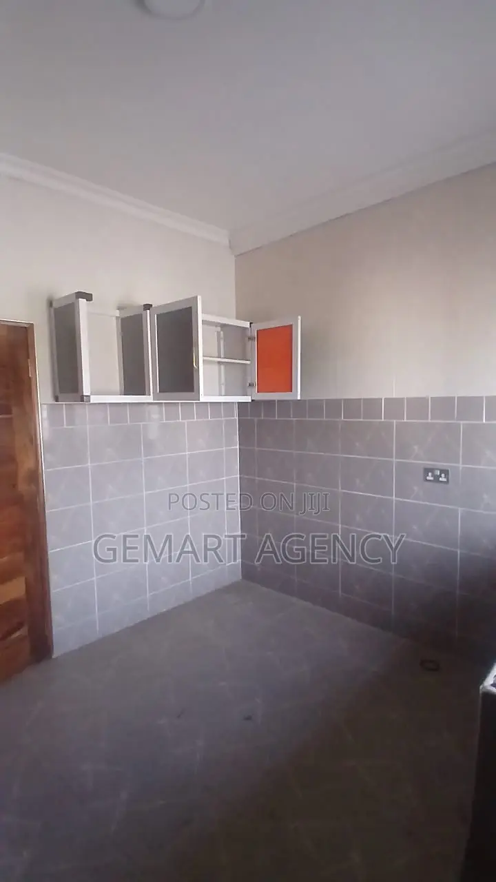 3bdrm Apartment in Taifa Bukina, Accra Metropolitan for rent