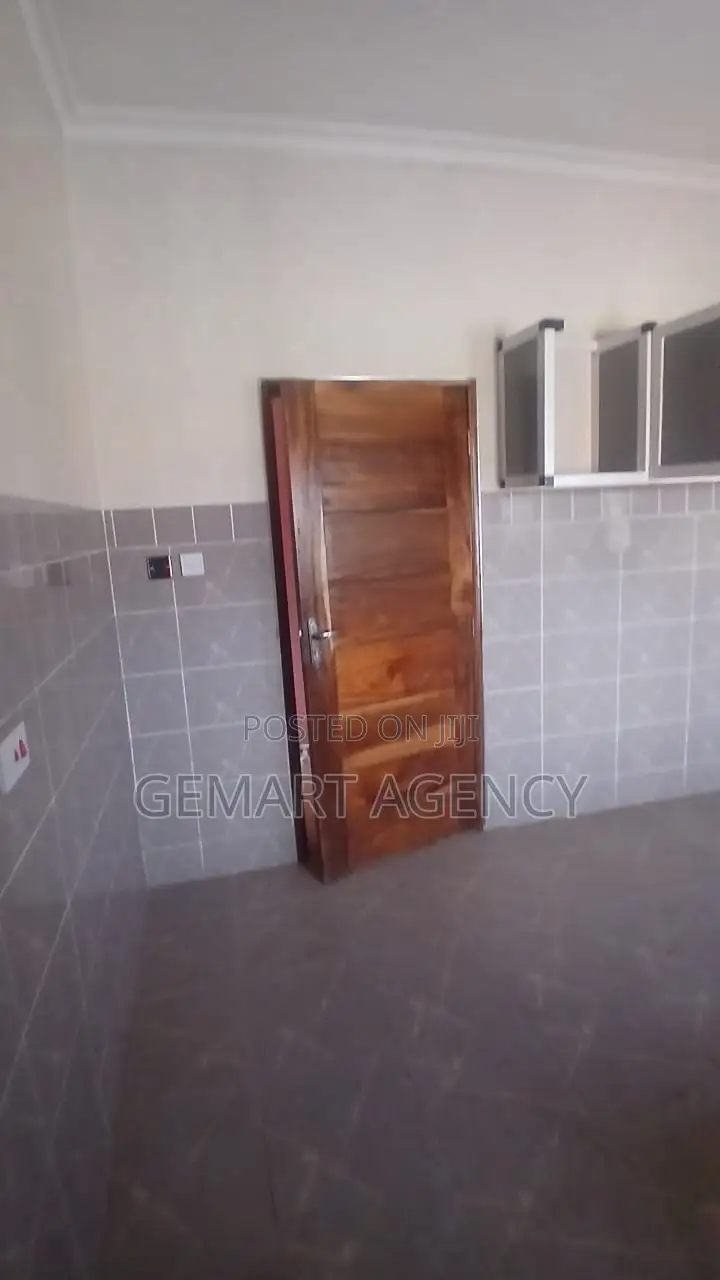 3bdrm Apartment in Taifa Bukina, Accra Metropolitan for rent