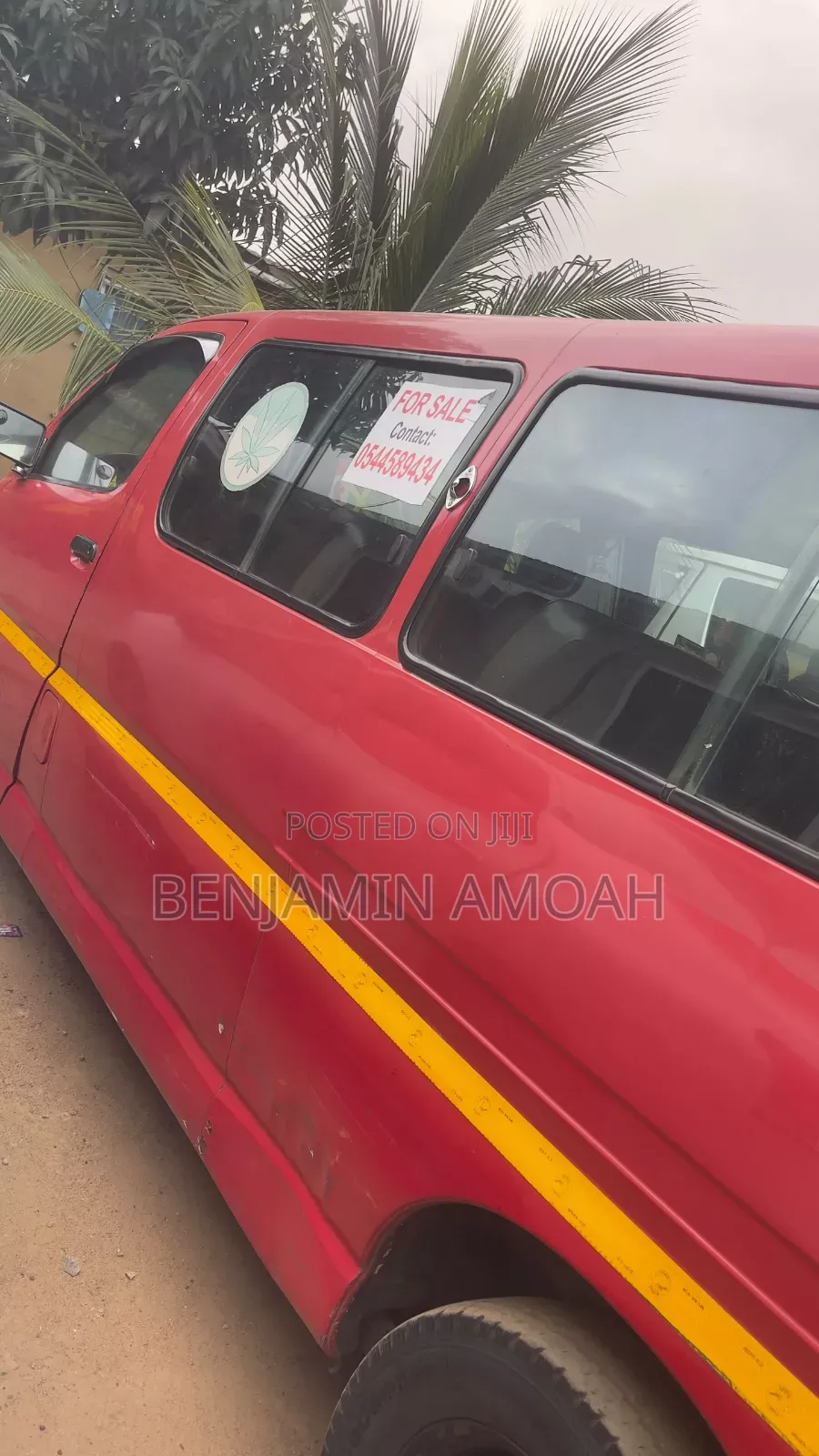 Toyota HiAce 2006 Red
