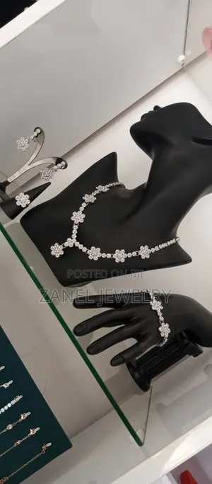 Elegant Jewelry Set
