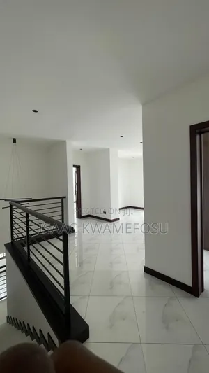 2bdrm Apartment in Taifa No Way, Post Office Area for rent